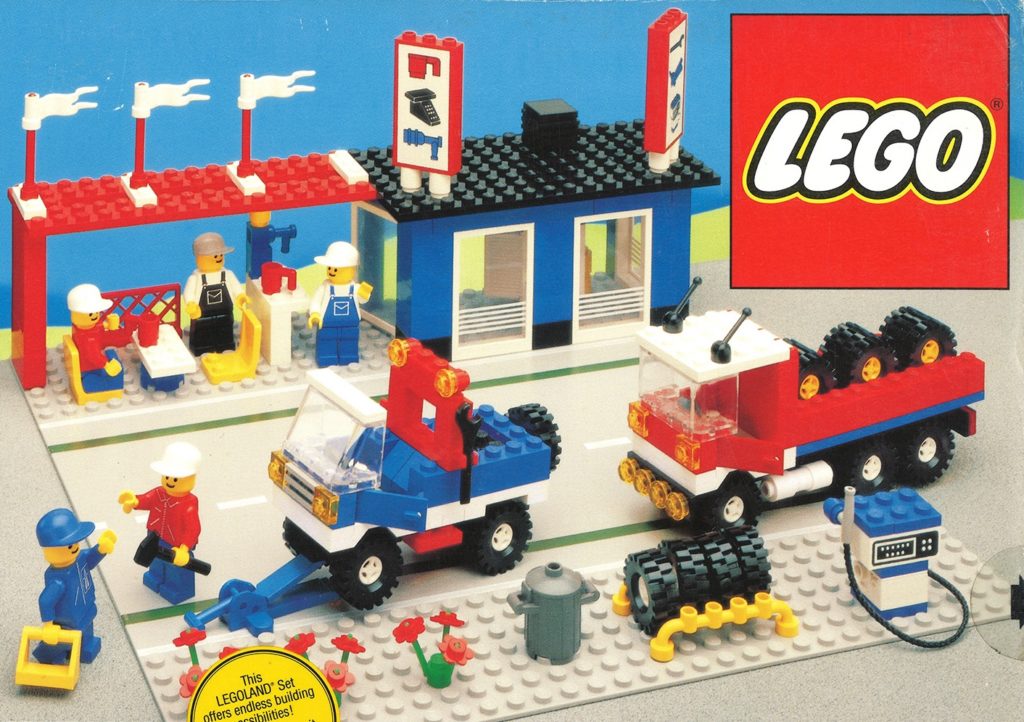 6393: Big-Rig Truck Stop - Back of the Box Builds